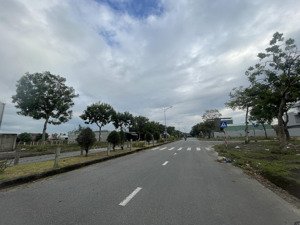 cần bán hai lô liền kề biệt thự đường văn tiến dũng -khu đô thị số 3