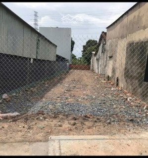 cần bán gấp lô đất 133m2 xã bình mỹ, củ chi. giá 900 triệu có thương lượng. shr