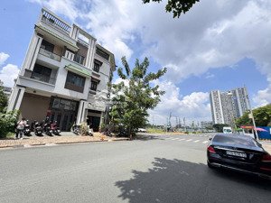 cần bán đất hà huy tập, phú mỹ hưng, giá 55 tỷ, số đỏ