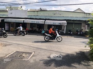 bán đất 1/ phạm văn đồng 72m2 (4.5x16) chỉ 4.2 tỷ hẽm xe hơi đất vuông shr thổ cư 100% klg kqh