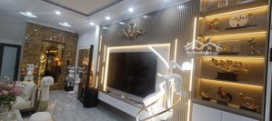 bán nhà tương mai, 15,9 tỷ, 42m2, 3pn, 6 tầng, thang máy. nội thất tiền tỷ thiết bị thông minh