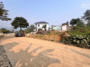 cần bán gấp bao giá rẻ hơn thị trường . chủ cần tách bán 400m tại cụm công nghiệp quang tiến