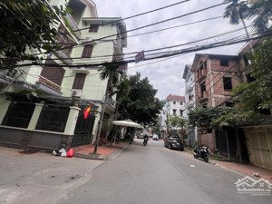 duy nhất 1 căn biệt thự xây thô trung tâm bồ đề mặt tiền 8,22m