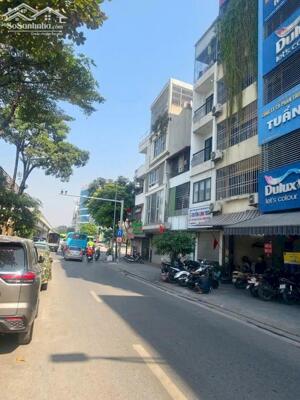Hiếm mặt Đường Bưởi 43m2, mặt tiền 4m kinh doanh giá 16.7 tỷ trung tâm quận Ba Đình