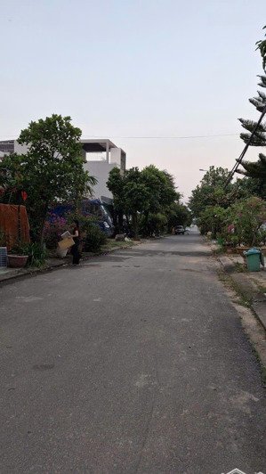 bán đất đường đà sơn 6, phường hòa khánh, quận liên chiểu. lô sạch đẹp, không cống trụ, cao ráo.