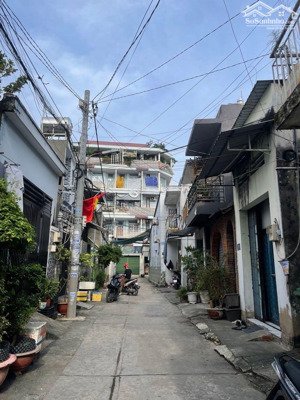 bán nhà hiếm ngay aeon tân phú, hẻm xe hơi, dt 64m2, 3 pn, chỉ 5,9 tỷ