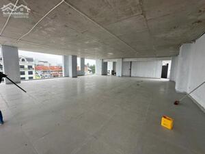 Cho thuê căn góc tòa nhà 7 tầng tại Vĩnh Yên, Vĩnh Phúc. DT cho thuê 1400m2