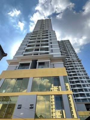 bán căn hộ cc d - homme, 7tỷ, 110m2, view đẹp, hồng bàng, q6, tp.hcm