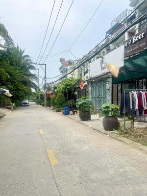 nhà mt thạnh lộc 57-68m- 3 tăng-giá chỉ 5.5t