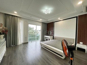 cho thuê căn hộ dịch vụ full nội thất đẹp có ban công giá chỉ từ 6tr