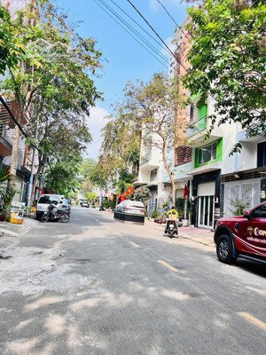 bán nhà mặt tiền đỗ bí (4x19.7m) 1 trệt 1 lửng, giá 8.9 tỷ - quận tân phú