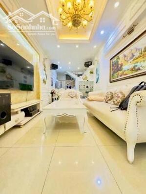 Bán nhà Định Công, Hoàng Mai, Ô tô đỗ cửa, full nội thất xịn mịn, 46m2, 12.9 tỷ