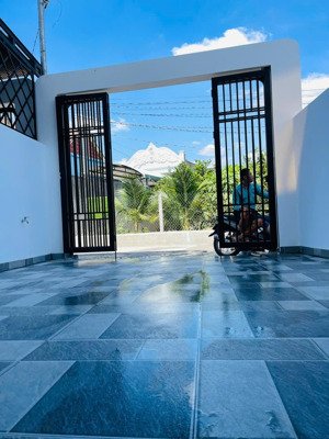 cho thuê nhà 2 lầu - phú mỹ - tdm - bình dương.
gần tp mới bình dương 