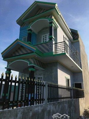 bán gấp nhà 1 trệt 1 lầu đường nhựa thông phường tân định bến cát tphcm giá chỉ 2ty550