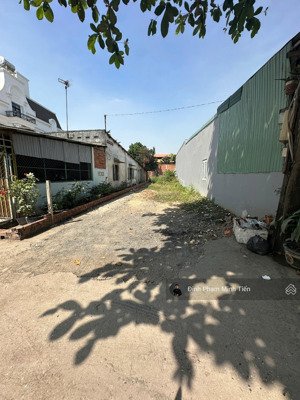 bán đất mt 999 nguyễn xiển p.long bình. (4.5x35m) 12 tỷ tl