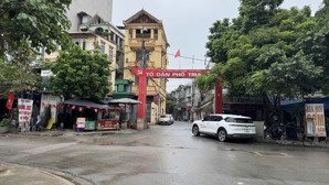 cần bán đất cạnh nhà hàng phong dê xuân đỉnh, diện tích 230m2, sổ lâu dài xây toà văn phòng ks