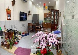 nhà 30m2, 7,7 tỷ tại nguyễn đình chiểu, p4, q3, hcm(1 trệt, 2 lầu, 3pn, 3wc) mới vô ở ngay, hiếm