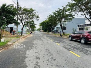 bán đất tặng nhà mặt tiền kẹp cống đường 7m5 nguyễn văn tấn, hòa xuân