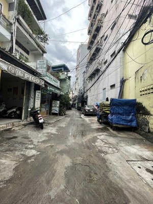 bán nhà 2 mặt hẻm xe hơi đường trần phú p7 q5
