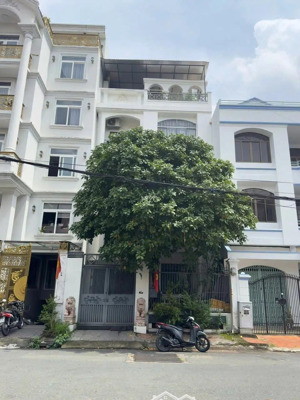 nhà phố hồ văn huê. 7.1x16. 5 tầng, giá chỉ 33,9 tỷ, khu vip sân bay. công chứng ngay.