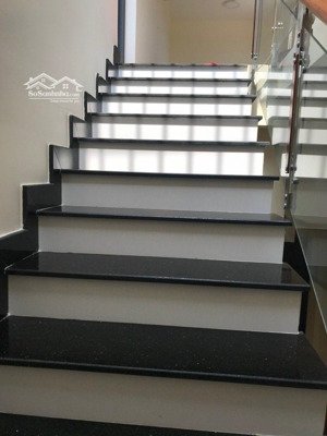 bán nhà , đất kinh doanh gần kcn long hậu, cần giuộc có sẵn sổ hồng