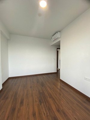 cho thuê căn hộ akari tầng cao, view ngoại khu, hướng nam, miễn phí quản lí, ở ngay được