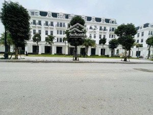 bán căn góc 200m, đường 13.5m cách đường 30m yên sở 50m, gần trục đường 40m lh 