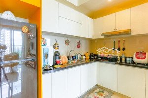 bán chung cư đầy đủ nội thất 2 phòng ngủ 2 vệ sinh