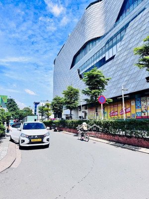 bán nhà ngay gigamall phạm văn đồng hiệp bình chánh thủ đức