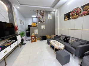 bán nhà chính chủ còn mới vào ở ngay 2 tầng 2 pn phường 4 quận 8 chỉ 4 tỷ