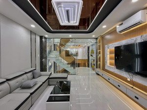 bán gấp nhà thạnh xuân 25, quận 12 - 4 x 13,5 - 1 trệt 1 lửng 3 lầu, 5 phòng - 4wc giá 6,3 tỷ