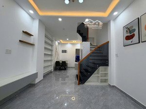 bán nhà mới vào ở ngay, phạm hùng giáp q 5 cầu nguyễn tri phương 3pn 3 wc 3 tầng chỉ 5,78 tỷ