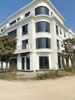 bán lô góc trục đường 56m giá 22tr giá siêu rẻ tại dự án flc tropical hạ long