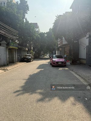 đường nam dư ngõ thông thẳng. oto qua cửa. bãi gửi xe cách nhà 10m. dt: 45m2*6 tầng*9,1tỷ.