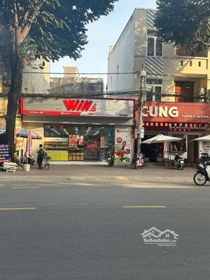 cần bán nhà mặt tiền nam kỳ khởi nghĩa . vũng tàu hiện đang cho siêu thị winmart thuê . s=197.5m2
