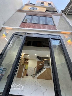 nhà mới 4tầng đón tết ngay học viện cán bộ đường chu văn an-bình thạnh cạnh ngã tư hàng xanh