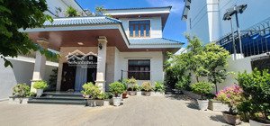 cho thuê căn biệt thự 300m2 3 tầng đối diện công viên tại kđt vĩnh điềm trung