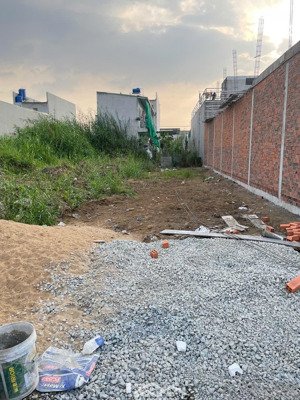 bán đất 125m² khu dân cư tân đức, sổ riêng, dân cư hiện hữu liên hệ 