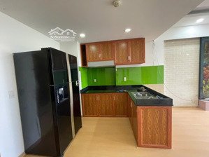 mình cần cho thuê căn hộ parcspring quận 2, 2pn ,full nội thất, có ban công, giá thuê chỉ từ 10tr