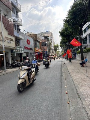 mtkd ấp bắc - ngay cộng hòa - dt: 4,25x14m (2 lầu) - cho thuê 35tr/tháng - 17 tỷ thương lượng