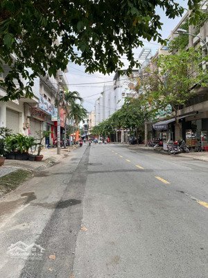 cư xá bình thới quận 11 - 4.3 x 20m, 4 tầng đẹp , vị trí đẹp đáng mua nhất tại đây ngon lắm