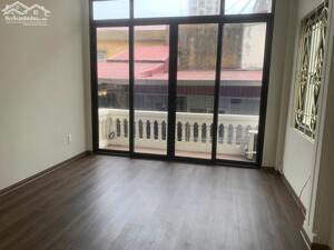  CHO THUÊ NHÀ 3 TẦNG MẶT PHỐ LÊ LỢI, GẦN NGÃ 3 PHẠM MINH ĐỨC - ĐOẠN 2 CHIỀU Ô-TÔ, XE MÁY