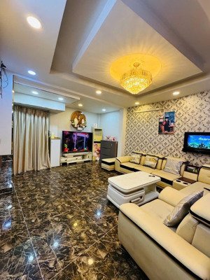 nhà đẹp tinh tế, 46m2, 3 tầng, 4pn 5wc, full nội thất vip, chỉ 5.6 tỷ, ni sư huỳnh liên-tân bình