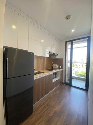 cho thuê căn 1 ngủ trung tâm quận đống đa sẵn nhà vào ở luôn, full nội thất 5 sao. lh: 