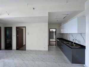 chính chủ bán nhanh căn 2pn 70m2, tt 10% ký hđmb, 30% nhận nhà, cho thuê 14triệu/tháng, hướng nam