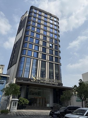 toà nhà mt ngay cách mạng tháng tám, p. 6, quận 3. 12m ngang, hđt 450 triệu. giá 125 tỷ