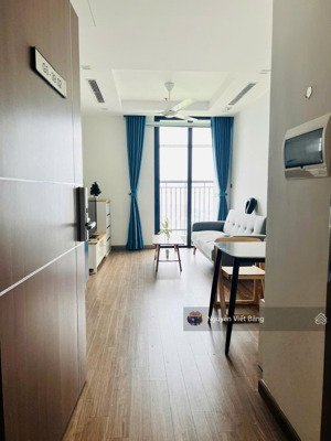 em cho thuê vinhomes green bay 2 ngủ, 1 vệ sinh, full đồ 14tr/tháng hỗ trợ khách miễn phí tạm trú