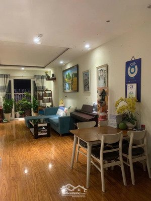 chung cư nguyễn thông, p10, q3: 100m2, 3p ngủ, căn góc, 15tr/th