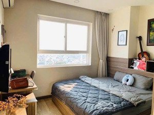 chung cư screc, trường sa, q3: 98m2, 3p ngủ, máy lạnh, 15triệu