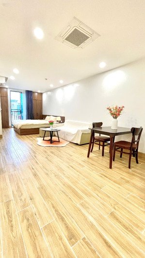 cho thuê gấp studio cao cấp tại liễu giai ba đình, ô tô đỗ cửa, 300m ra văn cao, thuỵ khuê